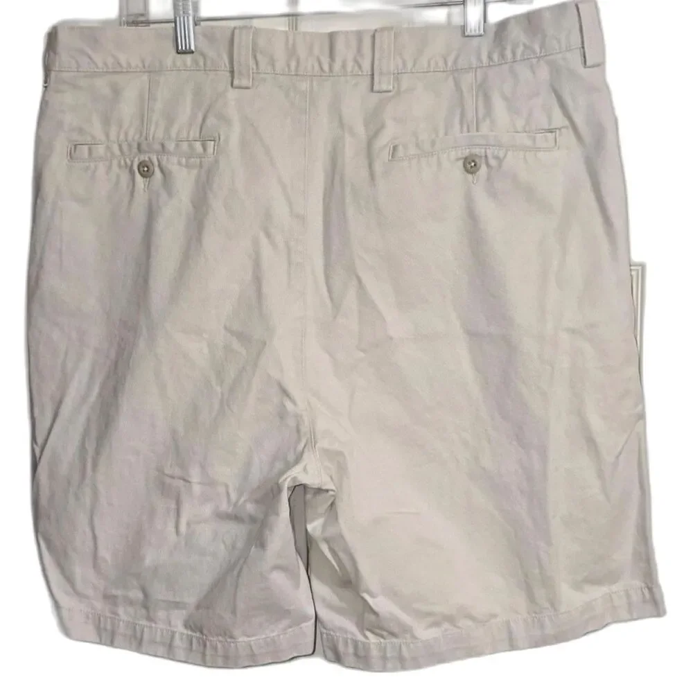 Gap Men's Shorts Size 38 Relaxed Fit - Picture 2 of 8